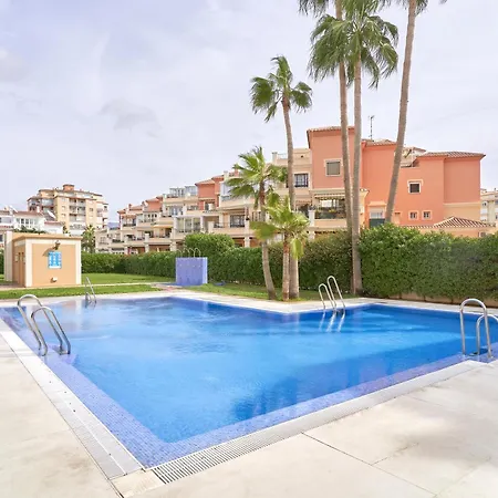 Frontline Vacation A86 3 Apartment *